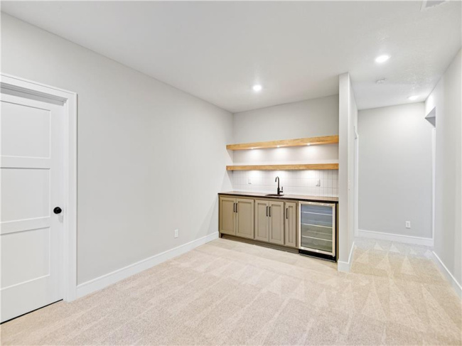 22023 94th Street, Lenexa, Kansas, 4 Bedrooms Bedrooms, 0 ,3 BathroomsBathrooms,Residential,For Sale,94th,0,HMS2511585