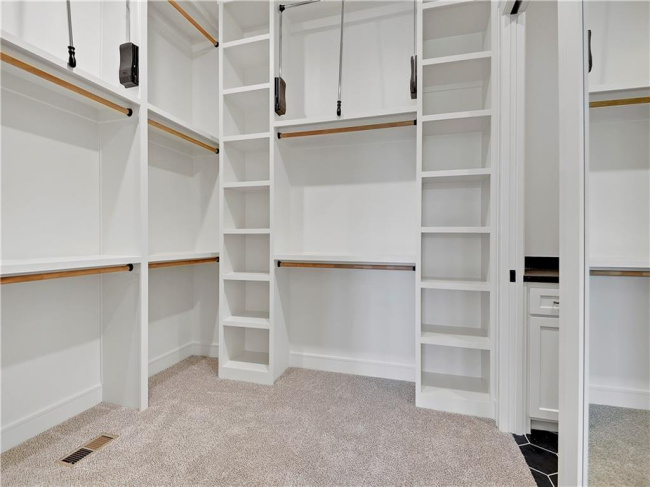 24909 98th Place, Lenexa, Kansas, 4 Bedrooms Bedrooms, 0 ,3 BathroomsBathrooms,Residential,For Sale,98th,0,HMS2530448