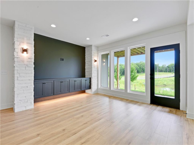 24909 98th Place, Lenexa, Kansas, 4 Bedrooms Bedrooms, 0 ,3 BathroomsBathrooms,Residential,For Sale,98th,0,HMS2530448
