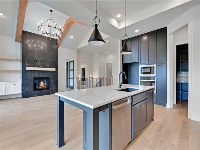 24909 98th Place, Lenexa, Kansas, 4 Bedrooms Bedrooms, 0 ,3 BathroomsBathrooms,Residential,For Sale,98th,0,HMS2530448