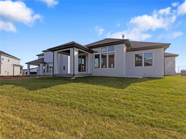 13472 177th Street, Overland Park, Kansas, 4 Bedrooms Bedrooms, 0 ,3 BathroomsBathrooms,Residential,For Sale,177th,0,HMS2530830 13472 177th Street, Overland Park, Kansas, 4 Bedrooms Bedrooms, 0 ,3 BathroomsBathrooms,Residential,For Sale,177th,0,HMS2530830