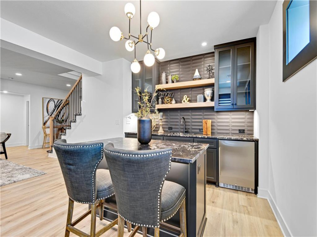 25126 98th Place, Lenexa, Kansas, 4 Bedrooms Bedrooms, 0 ,3 BathroomsBathrooms,Residential,For Sale,98th,0,HMS2538481