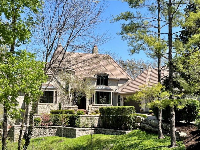 10504 Highland Lane, Olathe, Kansas, 4 Bedrooms Bedrooms, 0 ,4 BathroomsBathrooms,Residential,For Sale,Highland,0,HMS2544265