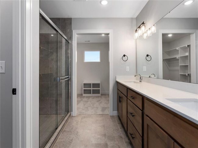 13458 179th Terrace, Overland Park, Kansas, 4 Bedrooms Bedrooms, 0 ,3 BathroomsBathrooms,Residential,For Sale,179th,0,HMS2556246