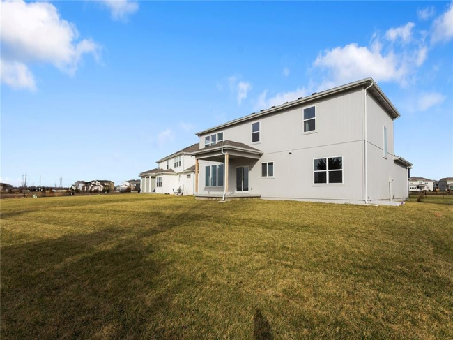 13313 179th Street, Overland Park, Kansas, 5 Bedrooms Bedrooms, 0 ,4 BathroomsBathrooms,Residential,For Sale,179th,0,HMS2557572