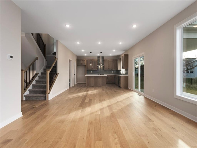 13309 179th Street, Overland Park, Kansas, 5 Bedrooms Bedrooms, 0 ,4 BathroomsBathrooms,Residential,For Sale,179th,0,HMS2557599