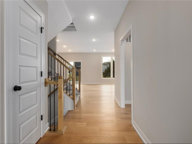 13309 179th Street, Overland Park, Kansas, 5 Bedrooms Bedrooms, 0 ,4 BathroomsBathrooms,Residential,For Sale,179th,0,HMS2557599