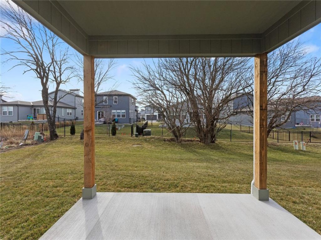 13305 179th Street, Overland Park, Kansas, 4 Bedrooms Bedrooms, 0 ,3 BathroomsBathrooms,Residential,For Sale,179th,0,HMS2557605