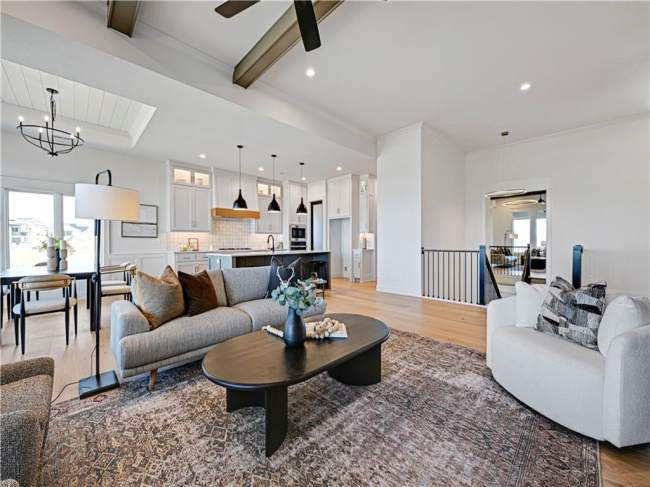 22164 94th Terrace, Lenexa, Kansas, 4 Bedrooms Bedrooms, 0 ,3 BathroomsBathrooms,Residential,For Sale,94th,0,HMS2563311