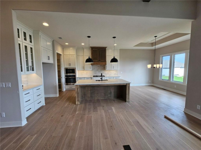 11263 Gleason Road, Olathe, Kansas, 4 Bedrooms Bedrooms, 0 ,3 BathroomsBathrooms,Residential,For Sale,Gleason,0,HMS2565094