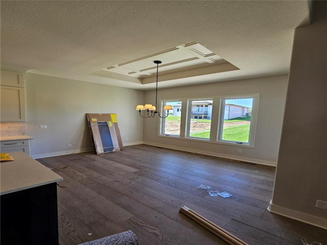 11242 Sunray Drive, Olathe, Kansas, 4 Bedrooms Bedrooms, 0 ,3 BathroomsBathrooms,Residential,For Sale,Sunray,0,HMS2565097
