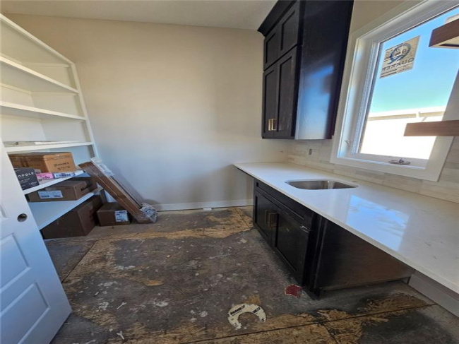 11271 Sunray Drive, Olathe, Kansas, 4 Bedrooms Bedrooms, 0 ,4 BathroomsBathrooms,Residential,For Sale,Sunray,0,HMS2565104