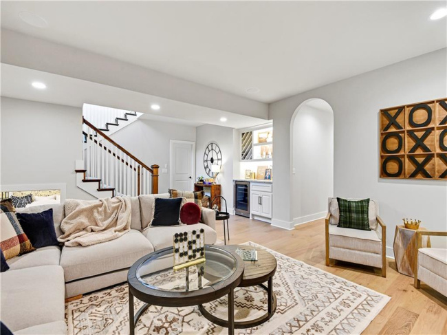22092 94th Terrace, Lenexa, Kansas, 4 Bedrooms Bedrooms, 0 ,4 BathroomsBathrooms,Residential,For Sale,94th,0,HMS2566919
