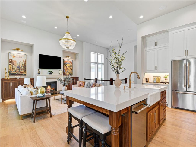 24916 98th Place, Lenexa, Kansas, 4 Bedrooms Bedrooms, 0 ,4 BathroomsBathrooms,Residential,For Sale,98th,0,HMS2567020