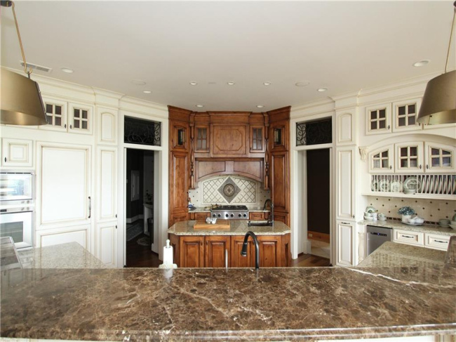27596 Highland Circle, Olathe, Kansas, 7 Bedrooms Bedrooms, 0 ,7 BathroomsBathrooms,Residential,For Sale,Highland,0,HMS2572231