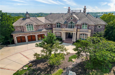27596 Highland Circle, Olathe, Kansas, 7 Bedrooms Bedrooms, 0 ,7 BathroomsBathrooms,Residential,For Sale,Highland,0,HMS2572231