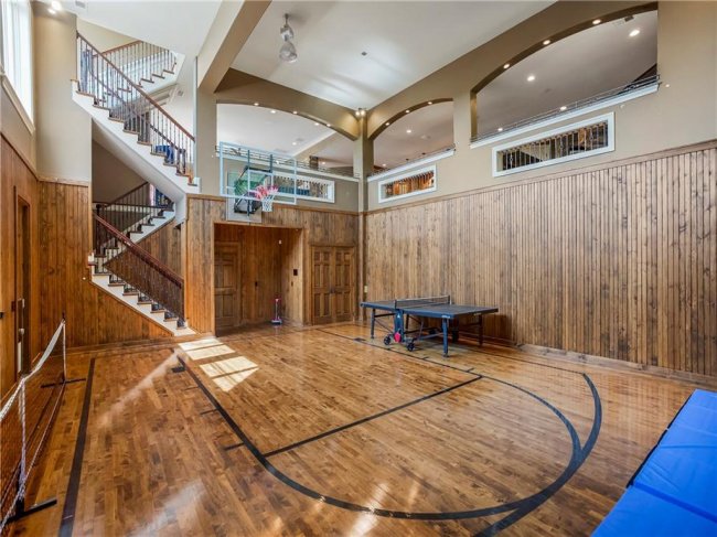 27596 Highland Circle, Olathe, Kansas, 7 Bedrooms Bedrooms, 0 ,7 BathroomsBathrooms,Residential,For Sale,Highland,0,HMS2572231