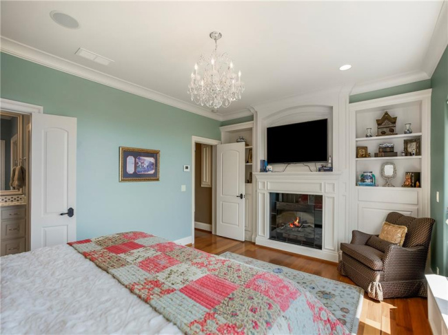 27596 Highland Circle, Olathe, Kansas, 7 Bedrooms Bedrooms, 0 ,7 BathroomsBathrooms,Residential,For Sale,Highland,0,HMS2572231