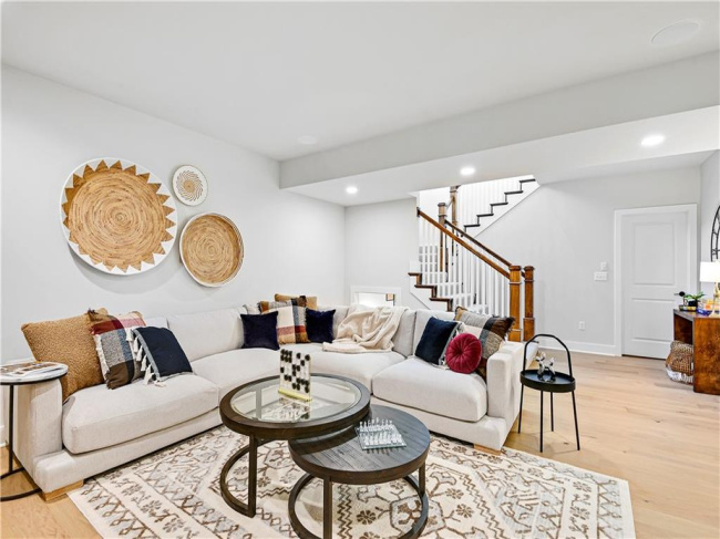 24949 98th Place, Lenexa, Kansas, 4 Bedrooms Bedrooms, 0 ,4 BathroomsBathrooms,Residential,For Sale,98th,0,HMS2586591 24949 98th Place, Lenexa, Kansas, 4 Bedrooms Bedrooms, 0 ,4 BathroomsBathrooms,Residential,For Sale,98th,0,HMS2586591