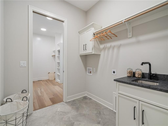 11227 Sunray Drive, Olathe, Kansas, 4 Bedrooms Bedrooms, 0 ,4 BathroomsBathrooms,Residential,For Sale,Sunray,0,HMS2586604 11227 Sunray Drive, Olathe, Kansas, 4 Bedrooms Bedrooms, 0 ,4 BathroomsBathrooms,Residential,For Sale,Sunray,0,HMS2586604