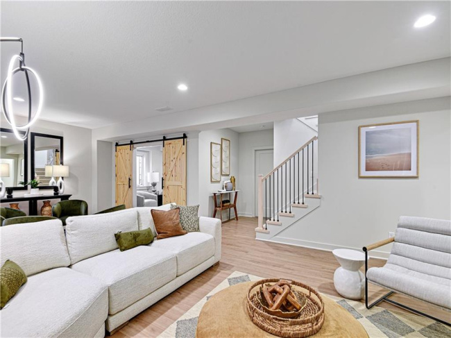 22097 93rd Terrace, Lenexa, Kansas, 5 Bedrooms Bedrooms, 0 ,3 BathroomsBathrooms,Residential,For Sale,93rd,0,HMS2592942