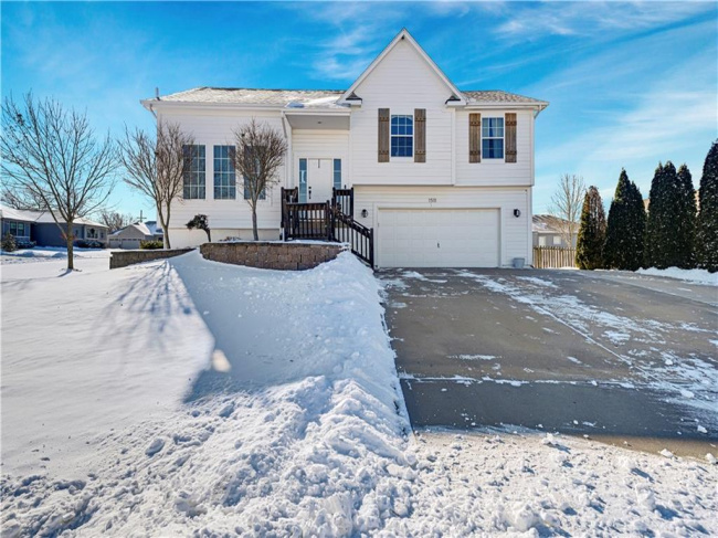 1511 4th Street, Louisburg, Kansas, 3 Bedrooms Bedrooms, 0 ,2 BathroomsBathrooms,Residential,For Sale,4th,0,HMS2598259